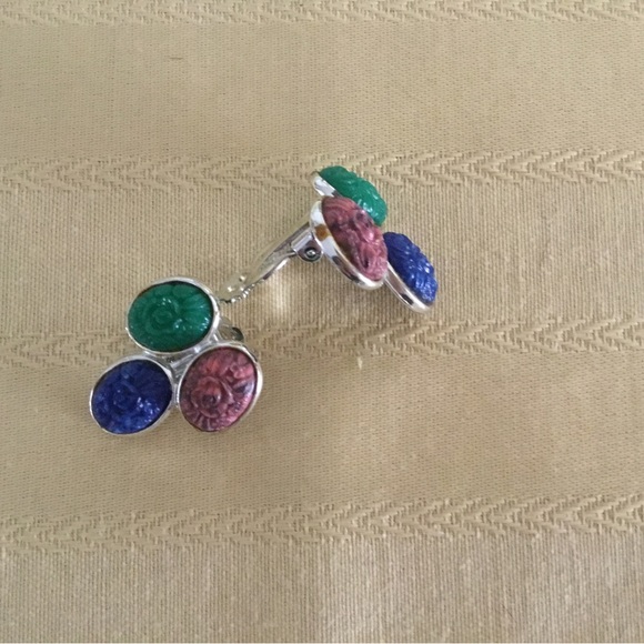 VINTAGE STERLING SILVER PLATED SCARABS COLORFUL NECKLACE 18” & CLIP EARRINGS - Picture 2 of 4